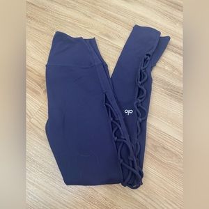 Alo yoga blue leggings braids cutout details XS